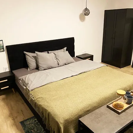 Elli * Mýto pod Ďumbierom